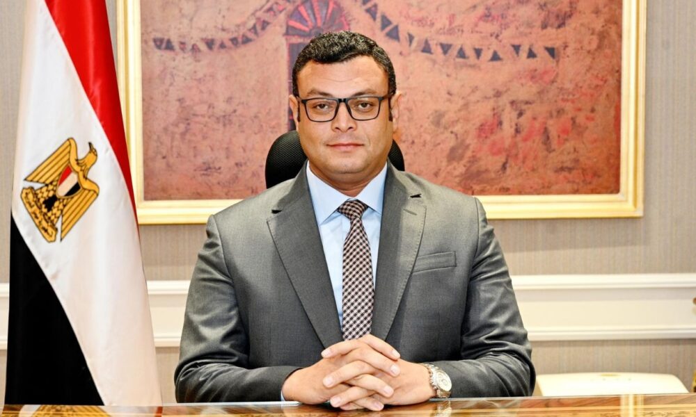 وزير الإسكان