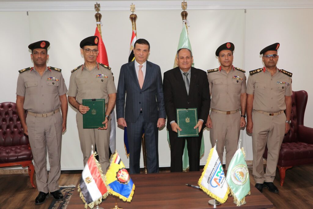 وزير الزراعة يشهد توقيع بروتوكول تعاون بين الكلية الفنية العسكرية ومركز البحوث الزراعية